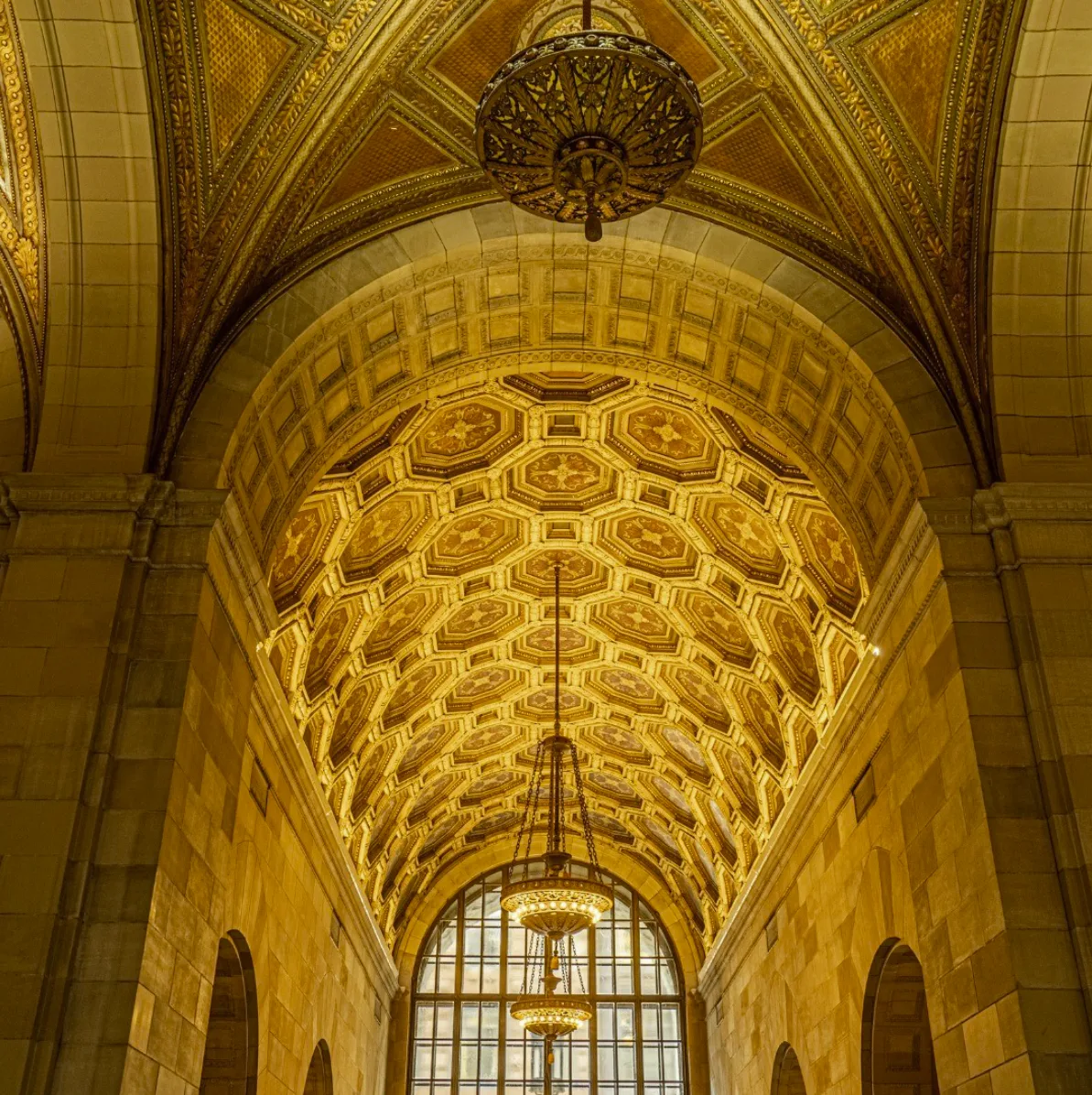 Gilded vaulted ceiling